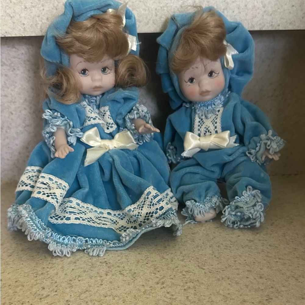 NEW BLUE PORCELAIN TWINS DOLLS. Made in Italy.